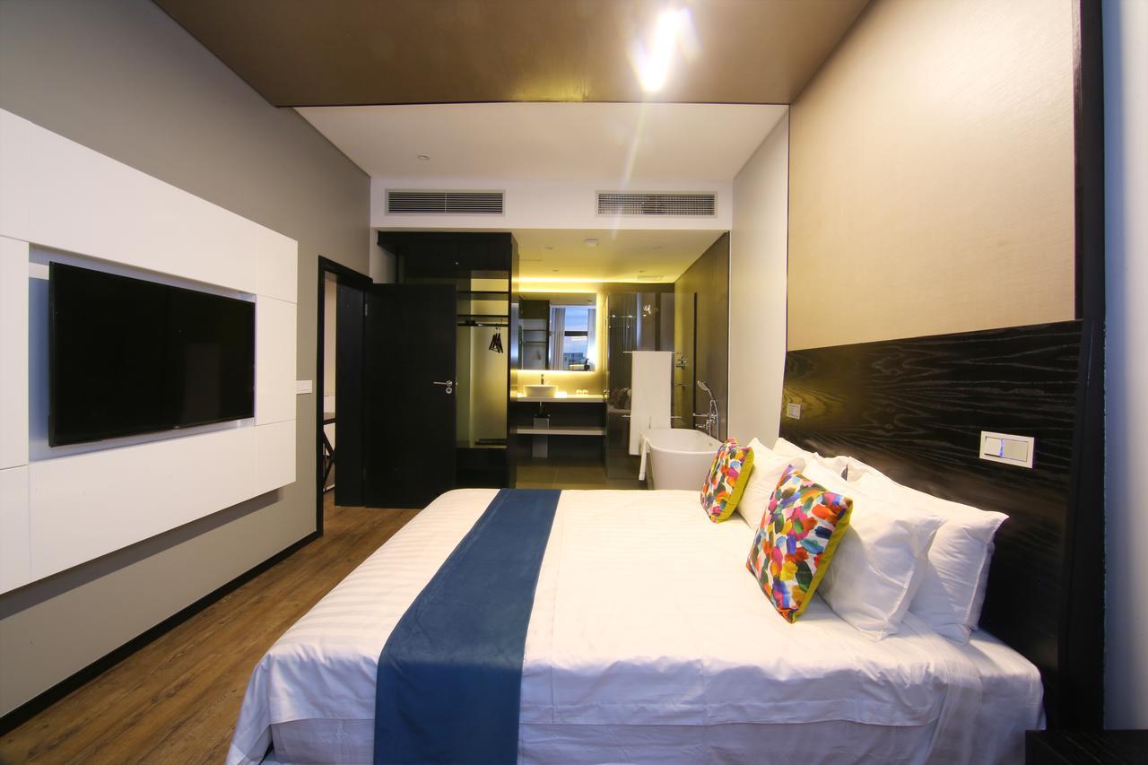 גאבורון Room50Two מראה חיצוני תמונה