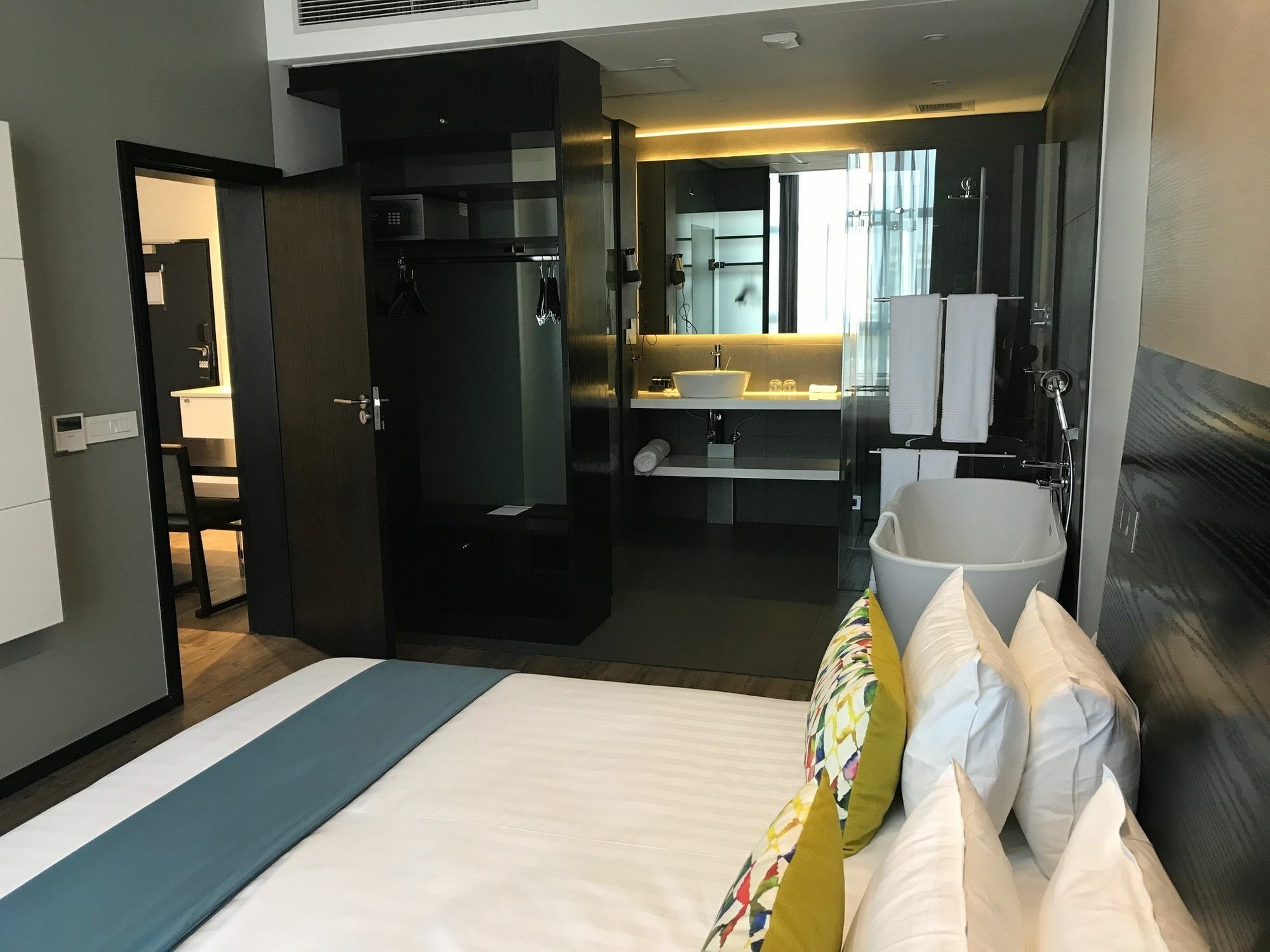 גאבורון Room50Two מראה חיצוני תמונה
