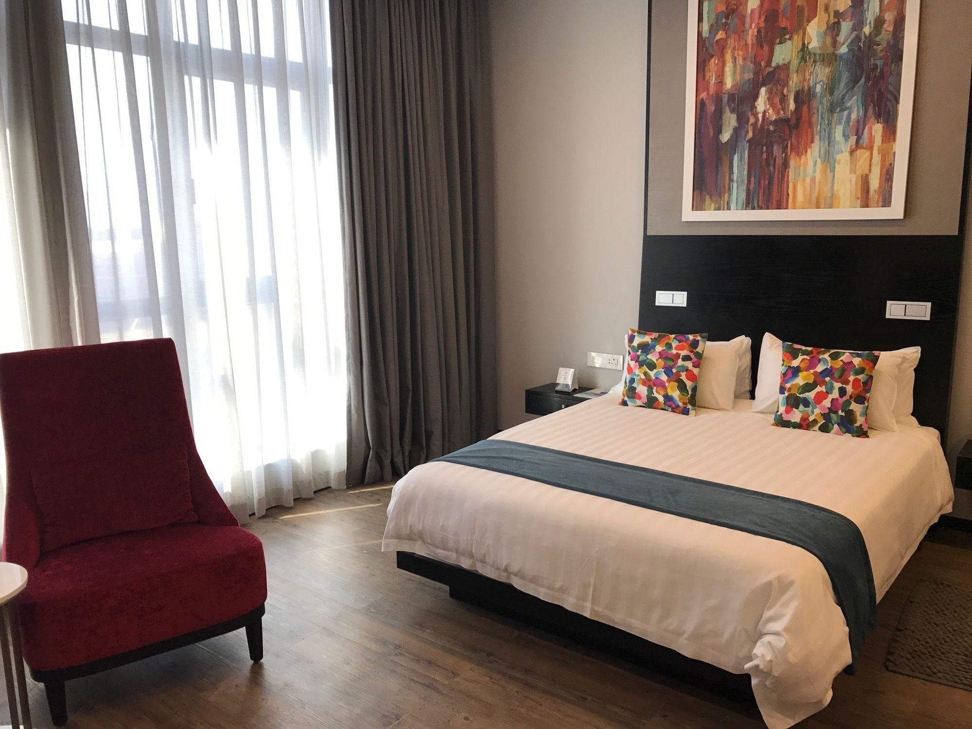 גאבורון Room50Two מראה חיצוני תמונה